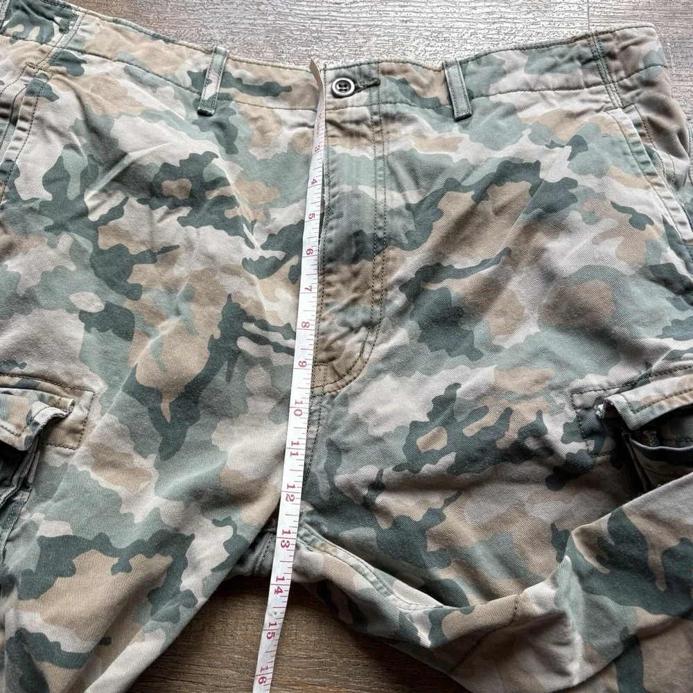 Levi's Ace Cargo Pants Men's 38x32 (Actual 38x30) Camo Cotton Twill EUC RARE